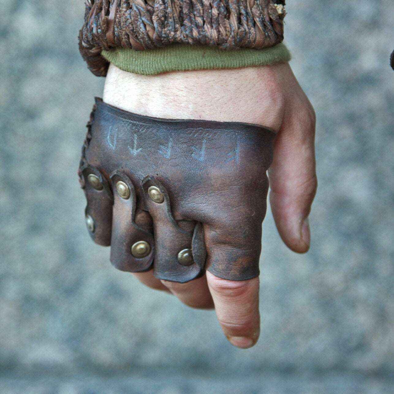 Floki battle leather glove - SokolArmory