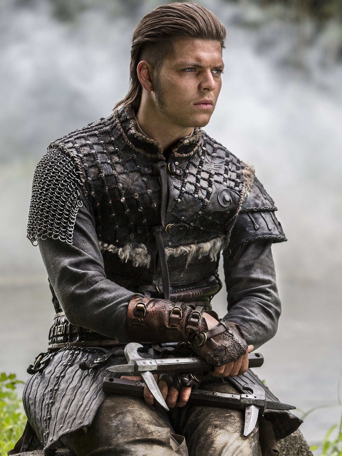 Ivar battler leather glove (Vikings) - SokolArmory