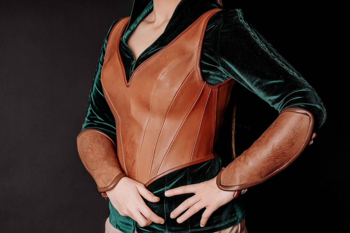 Tauriel corset; The Hobbit elven LARP leather vest; - SokolArmory