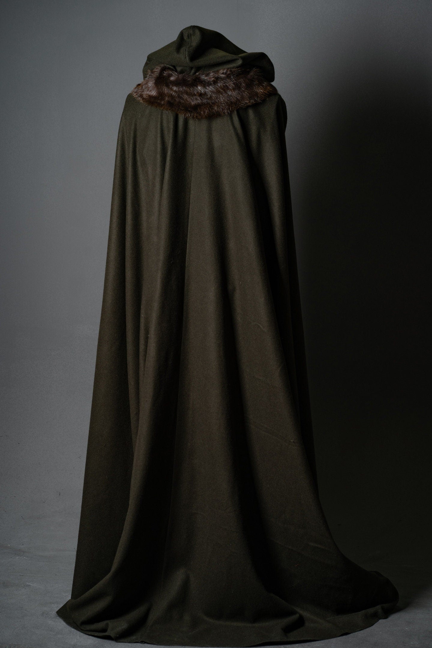 Witcher wool cloak (Witcher 3) - SokolArmory
