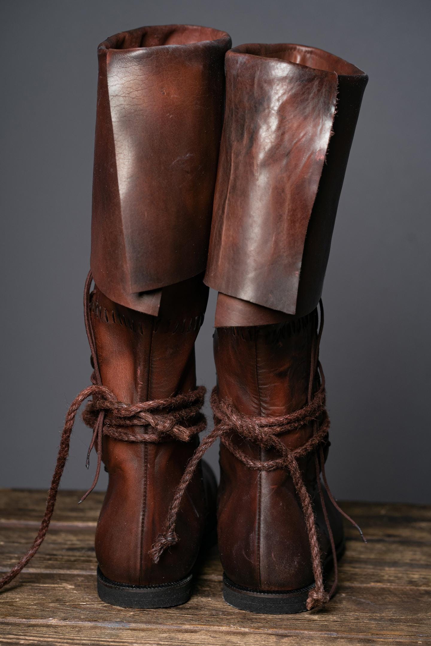 Red High Leather Boots "Aragorn" - SokolArmory