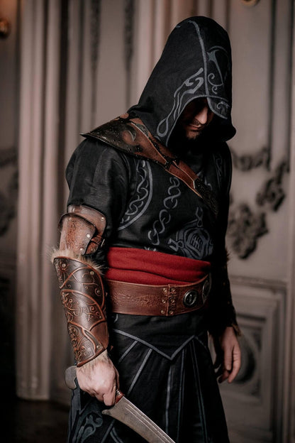 Stealthy Assassin Costume: Ideal for Cosplay and LARP Adventures - SokolArmory