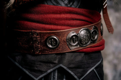 Stealthy Assassin Costume: Ideal for Cosplay and LARP Adventures - SokolArmory