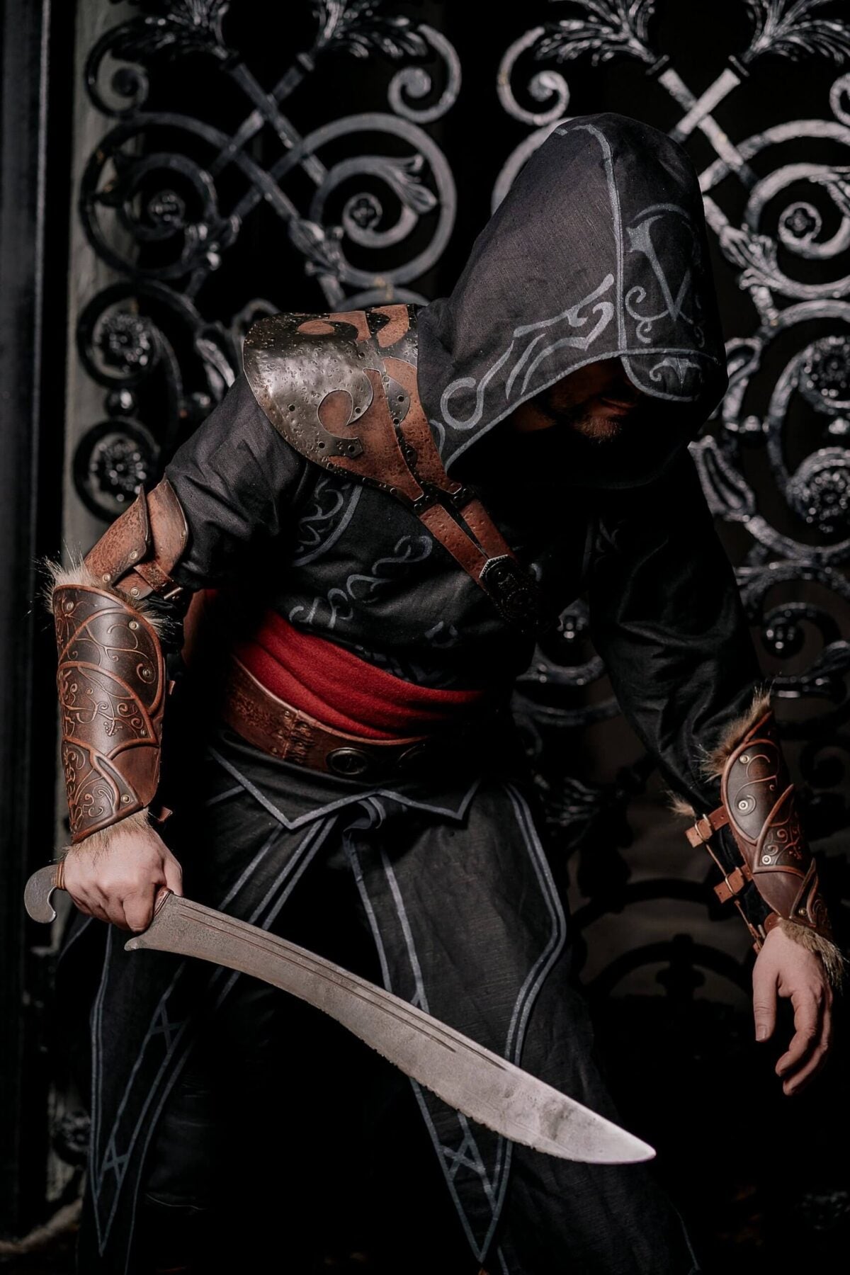 Stealthy Assassin Costume: Ideal for Cosplay and LARP Adventures - SokolArmory