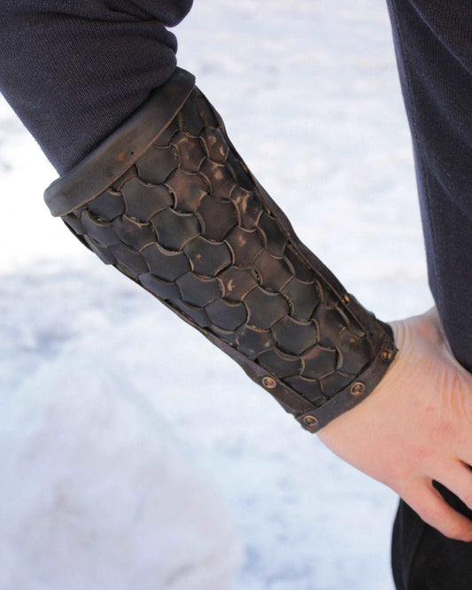 Celtic leather bracers - SokolArmory
