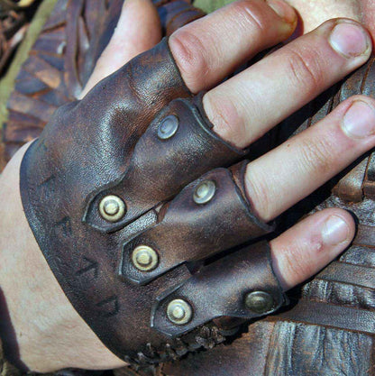 Floki battle leather glove - SokolArmory