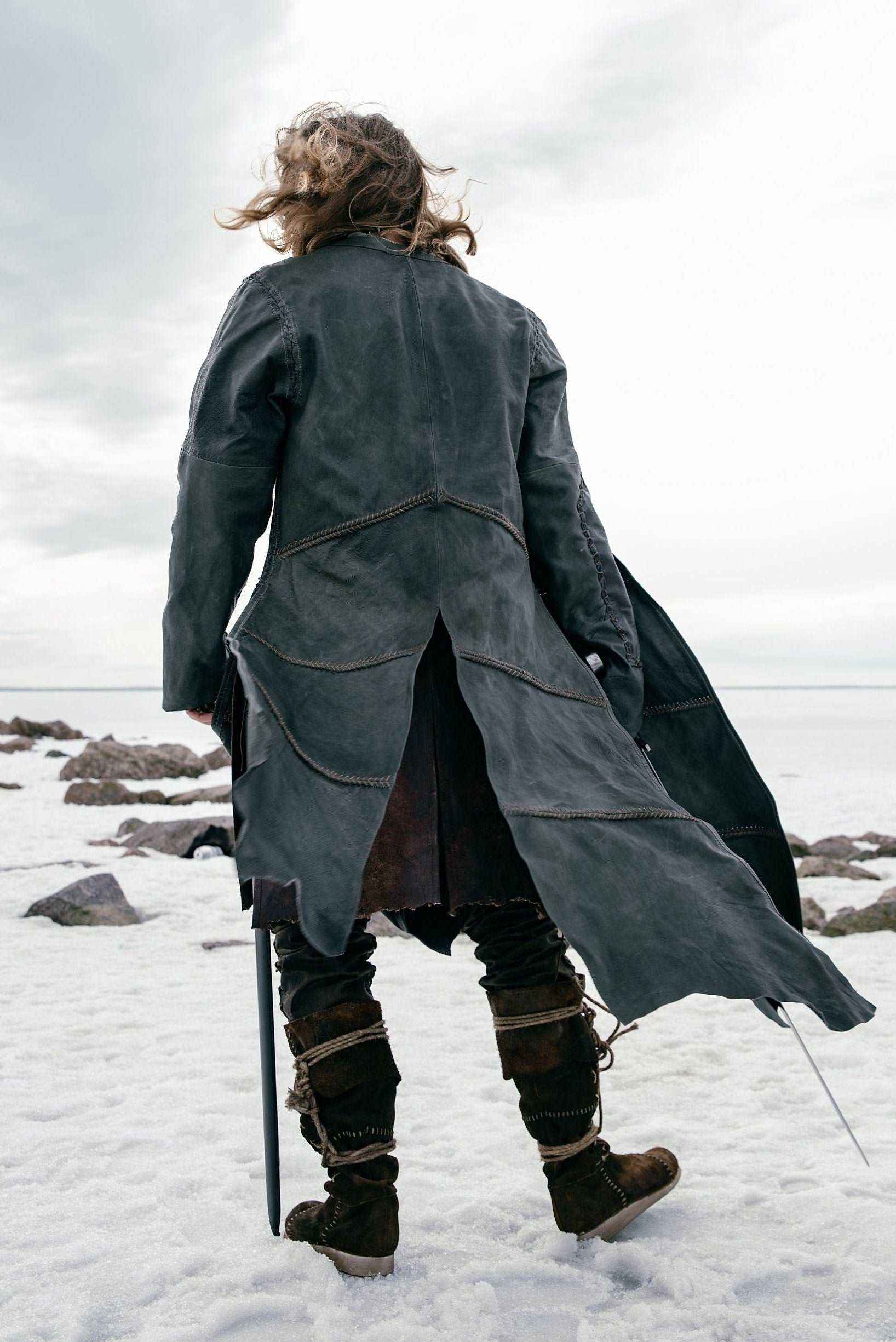 Aragorn strider costume Nathan Stanton. Part 2