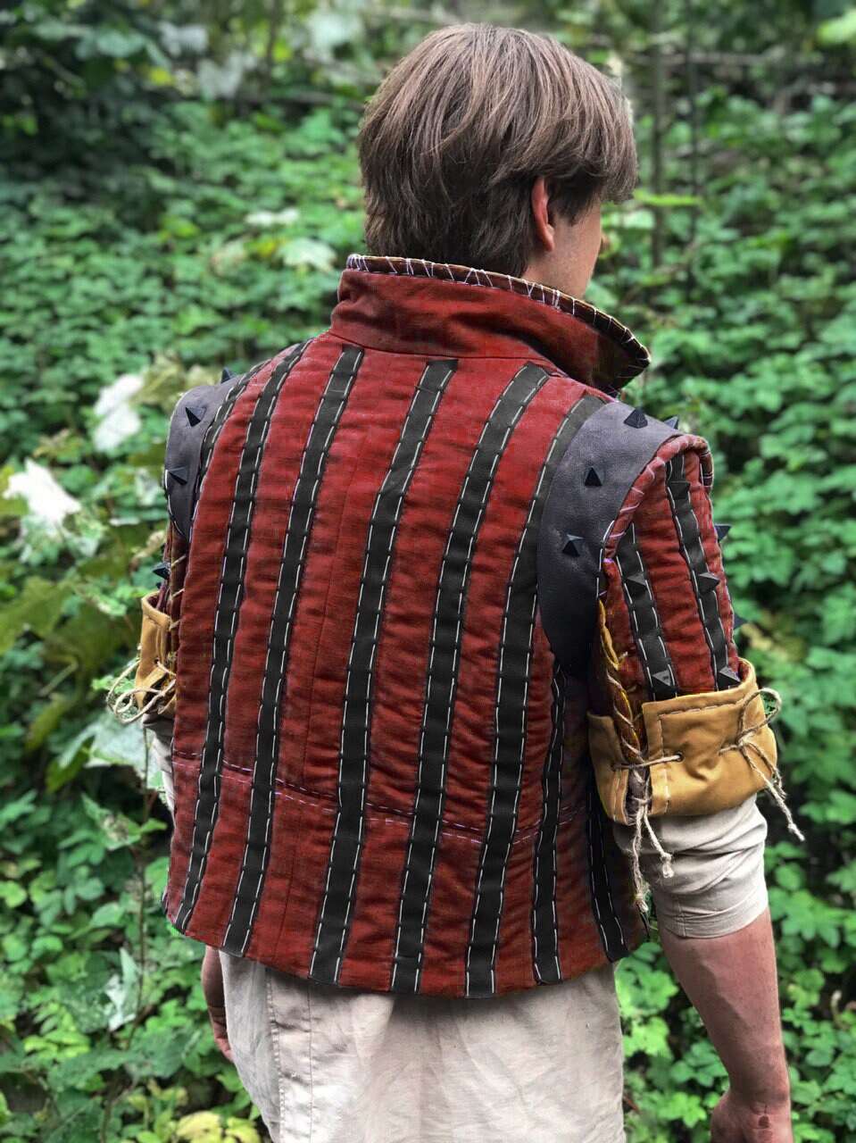 Eskel red gambeson with thorns (Witcher 3) - SokolArmory