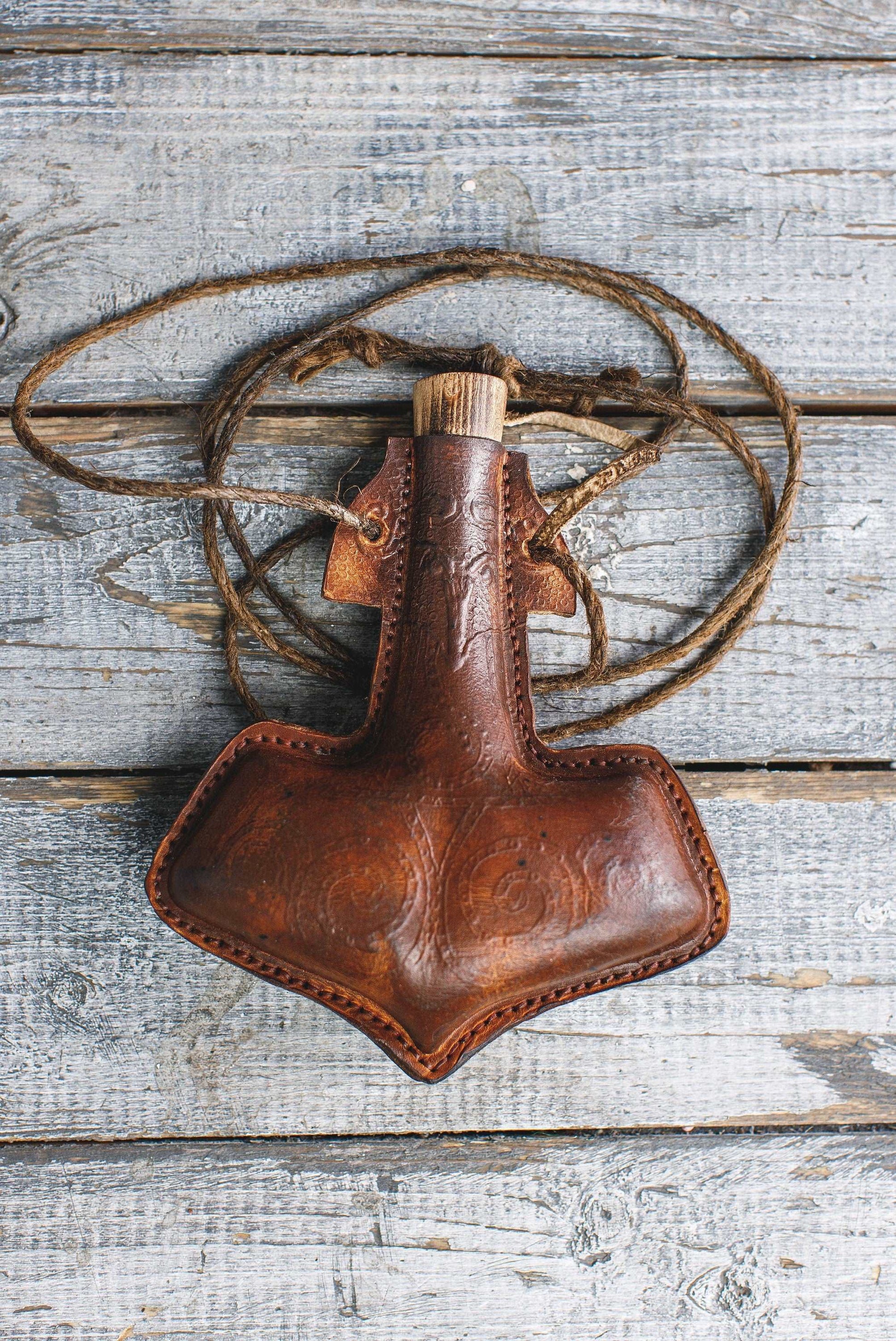 Celtic leather flask embossed - SokolArmory