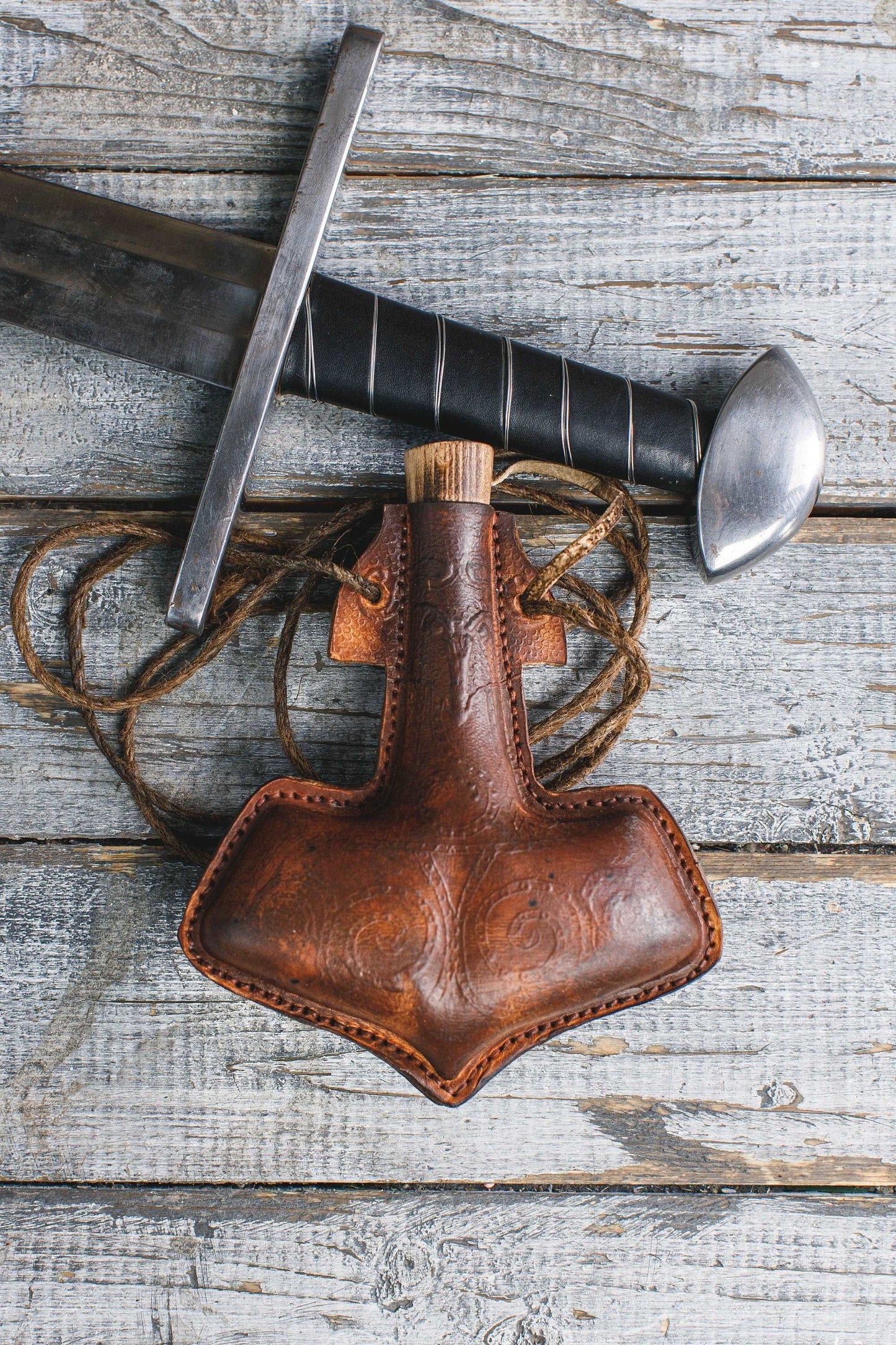 Celtic leather flask embossed - SokolArmory