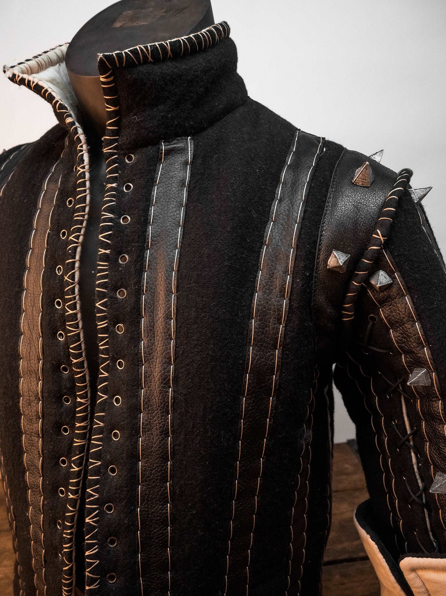 Eskel jacket with thorns (Witcher 3) - SokolArmory