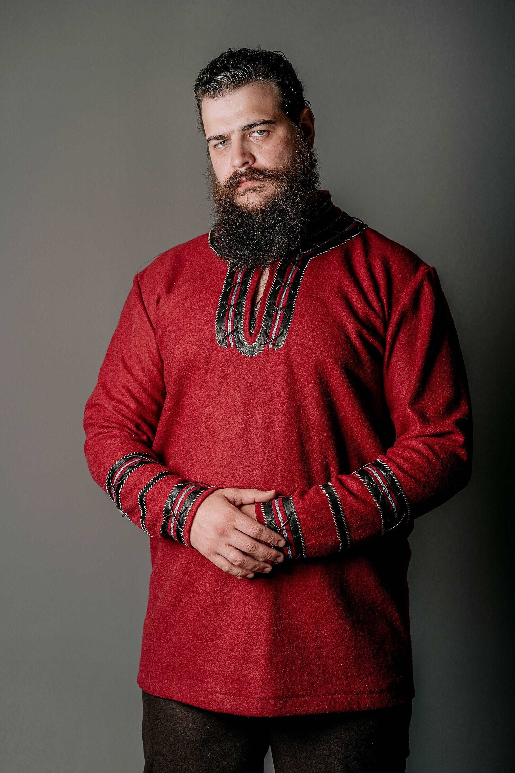 Harald red wool tunic (Vikings) - SokolArmory
