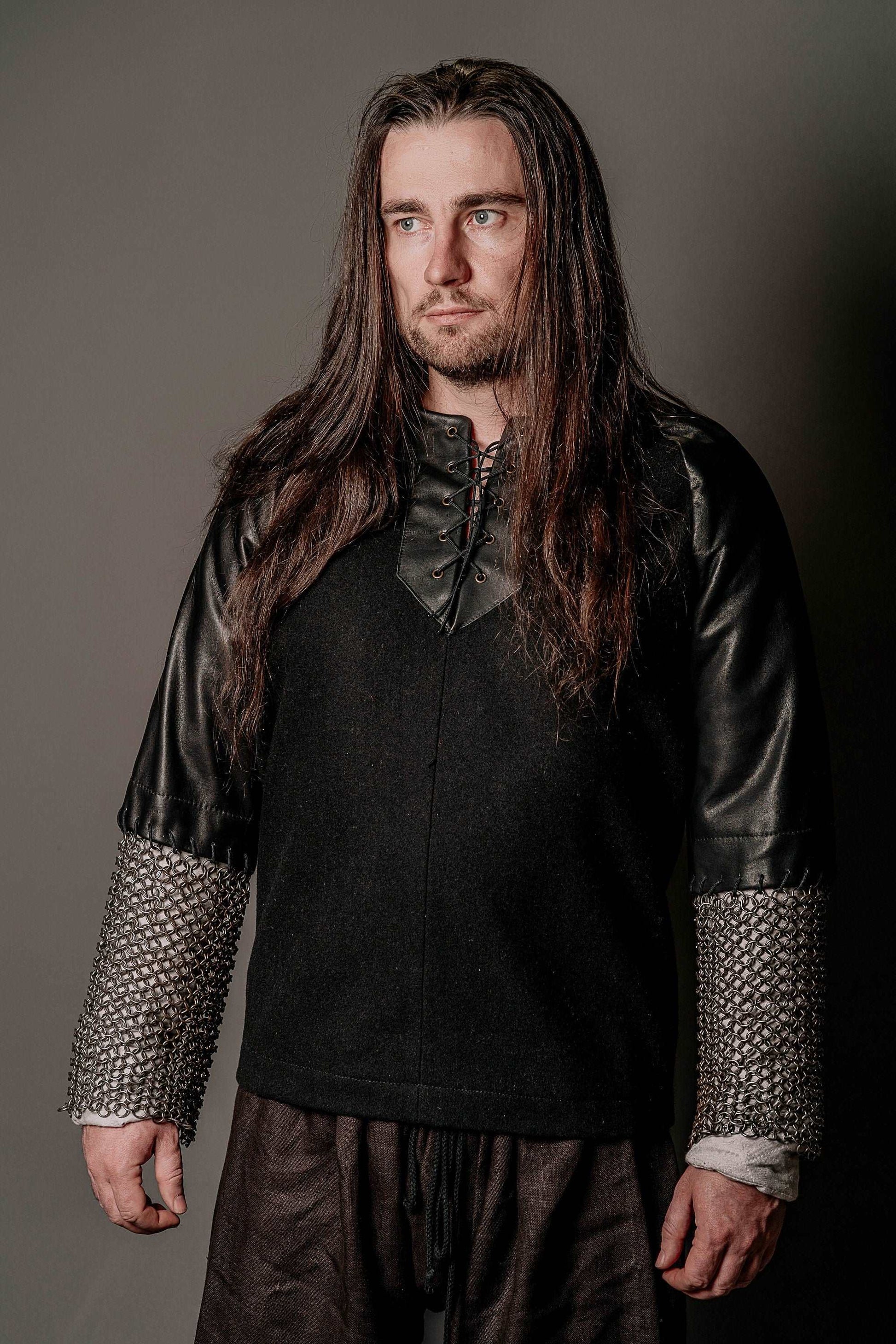 Boromir's leather tunic with chainmail sleeves - SokolArmory