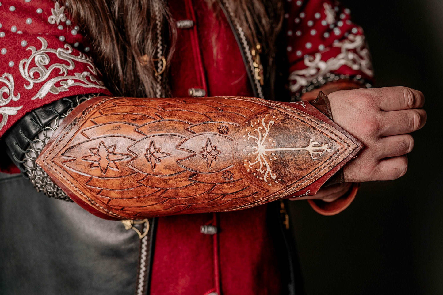 Boromir leather bracers (Lord of the Rings) - SokolArmory