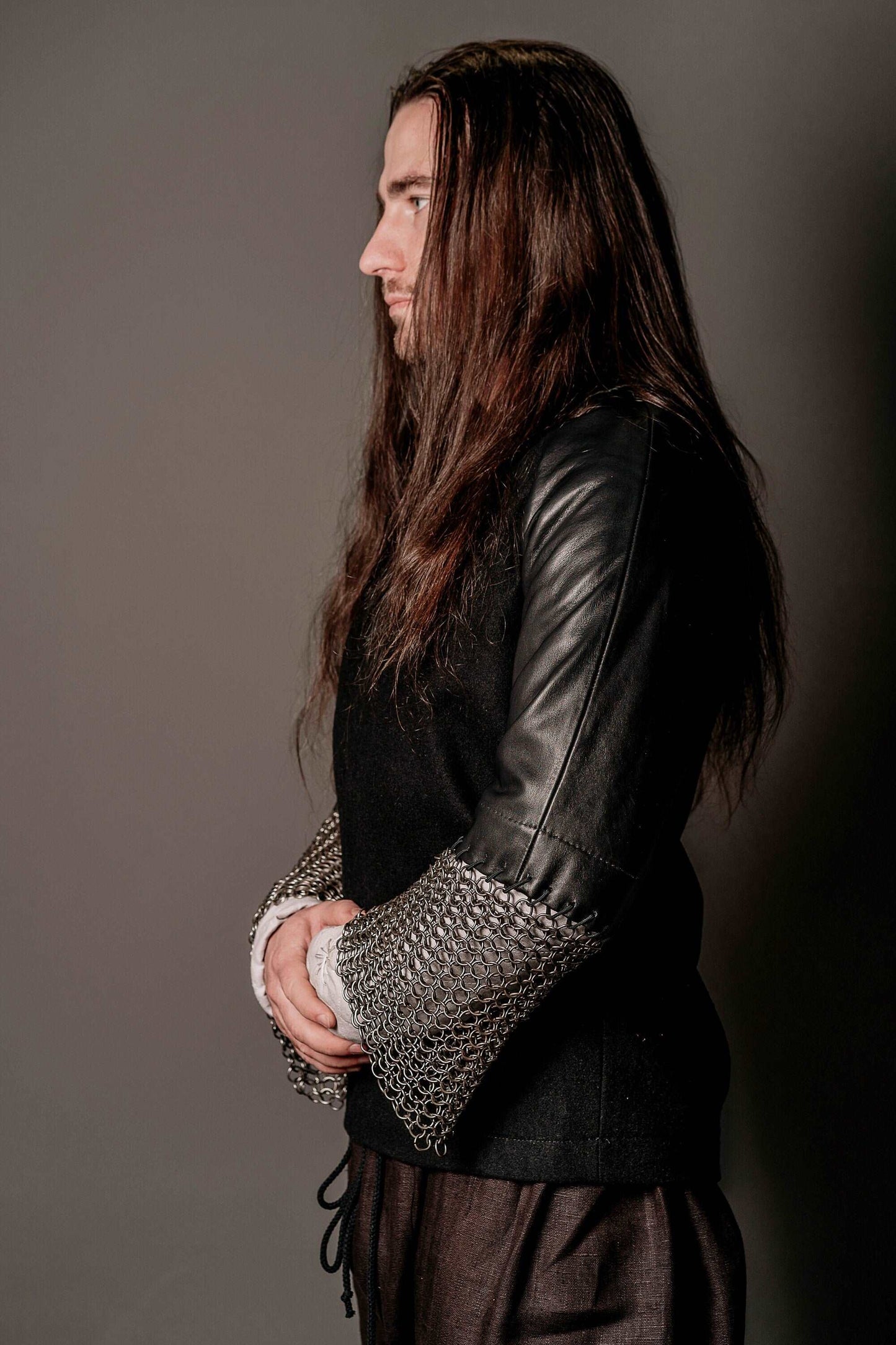 Boromir's leather tunic with chainmail sleeves - SokolArmory