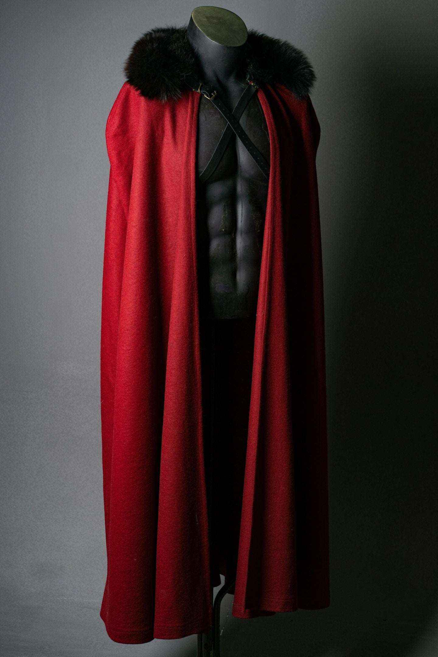 Dracula red cloak - SokolArmory