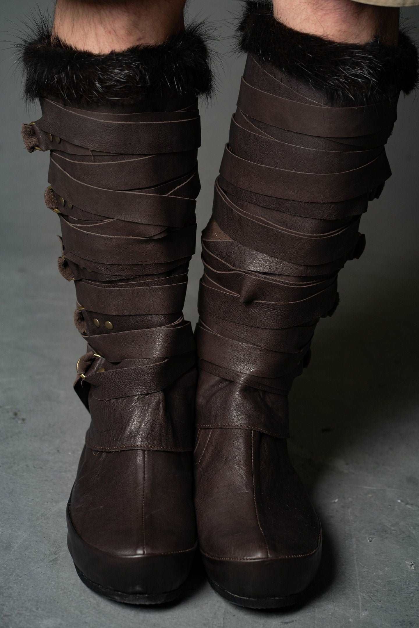Assassin leather low boots + greaves with fur - SokolArmory