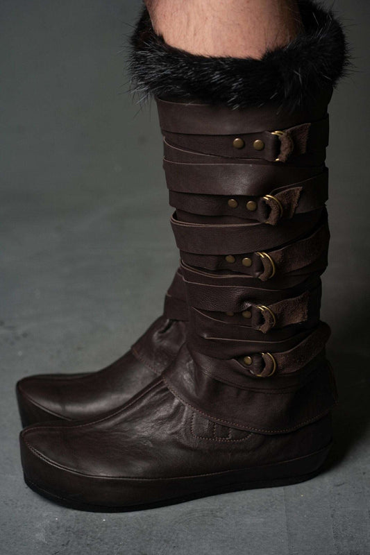 Assassin leather low boots + greaves with fur - SokolArmory