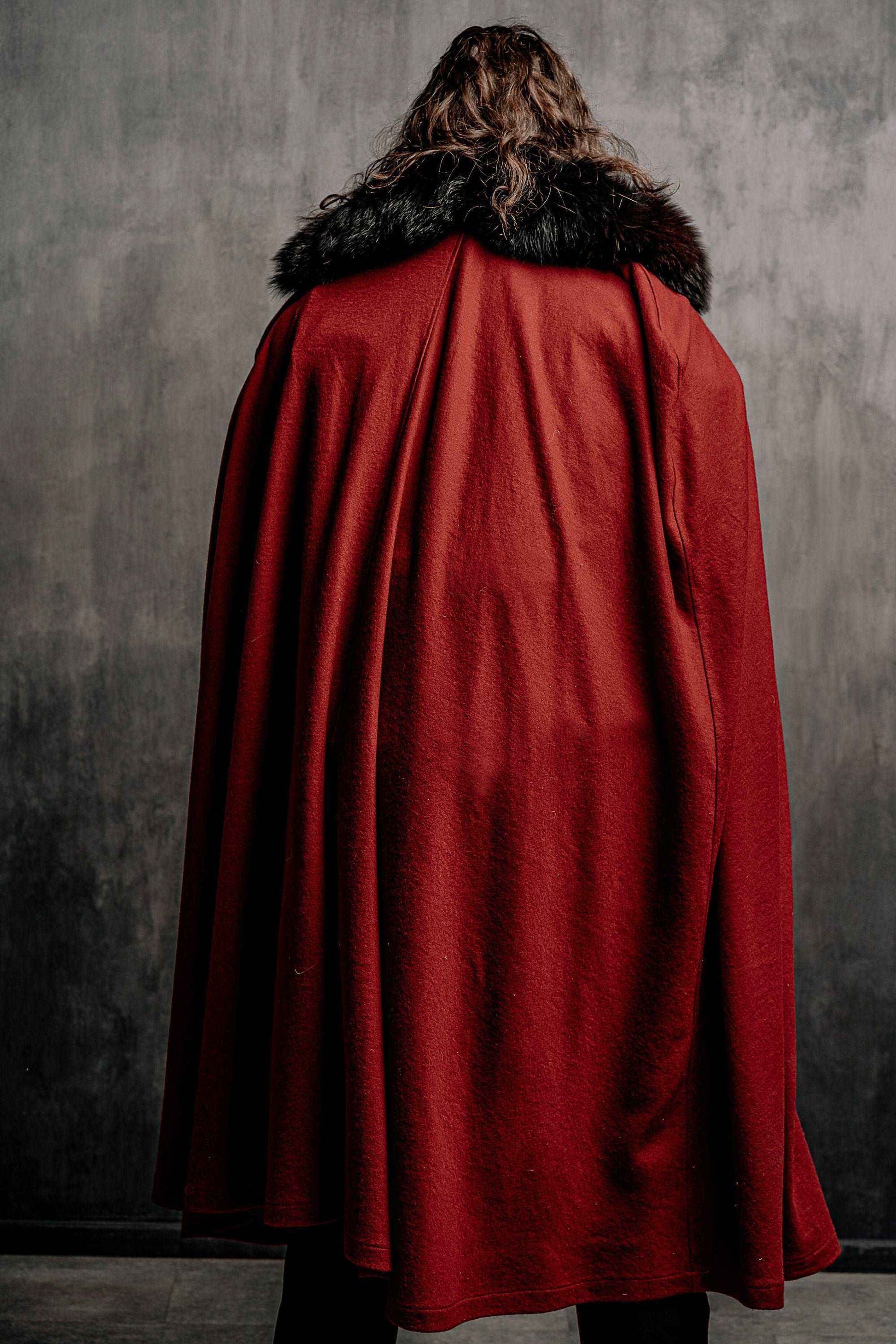 Dracula red cloak - SokolArmory