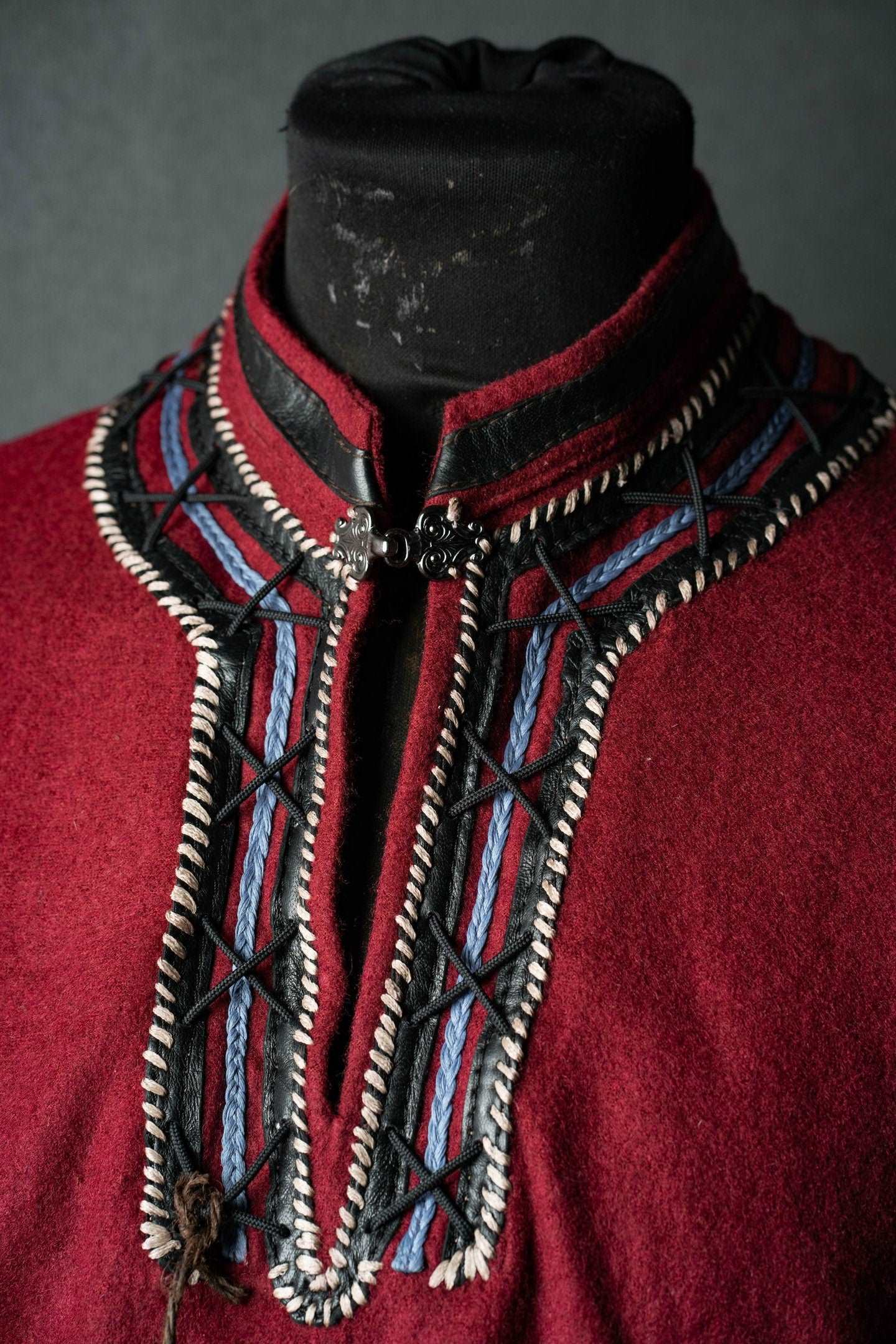 Halfdan wool tunic (Vikings) - SokolArmory