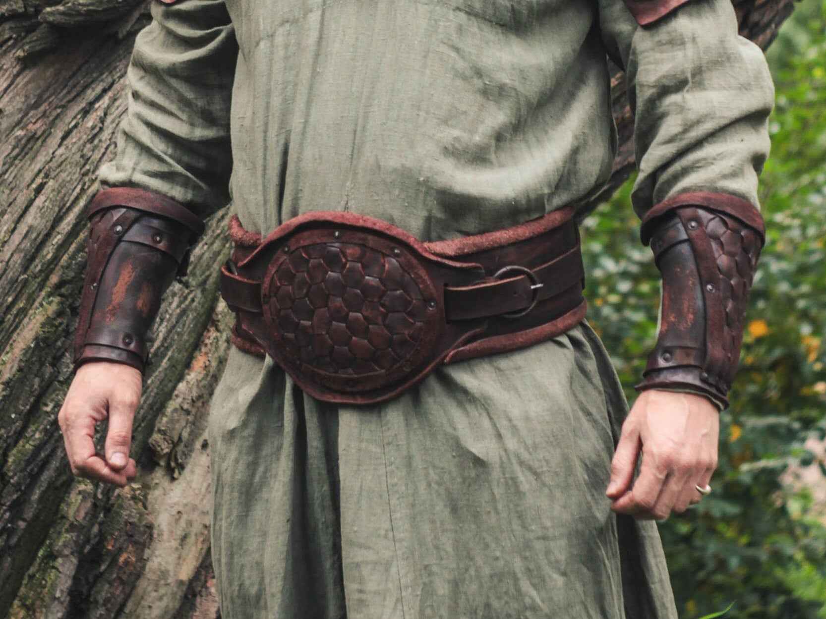 Viking leather bracers - SokolArmory