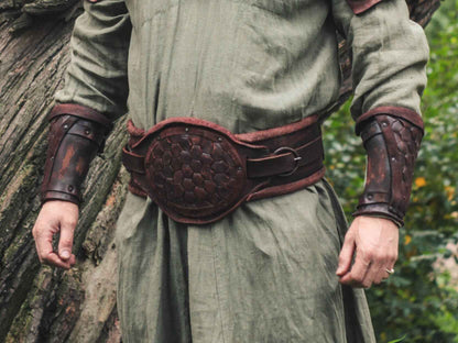 Viking leather bracers - SokolArmory