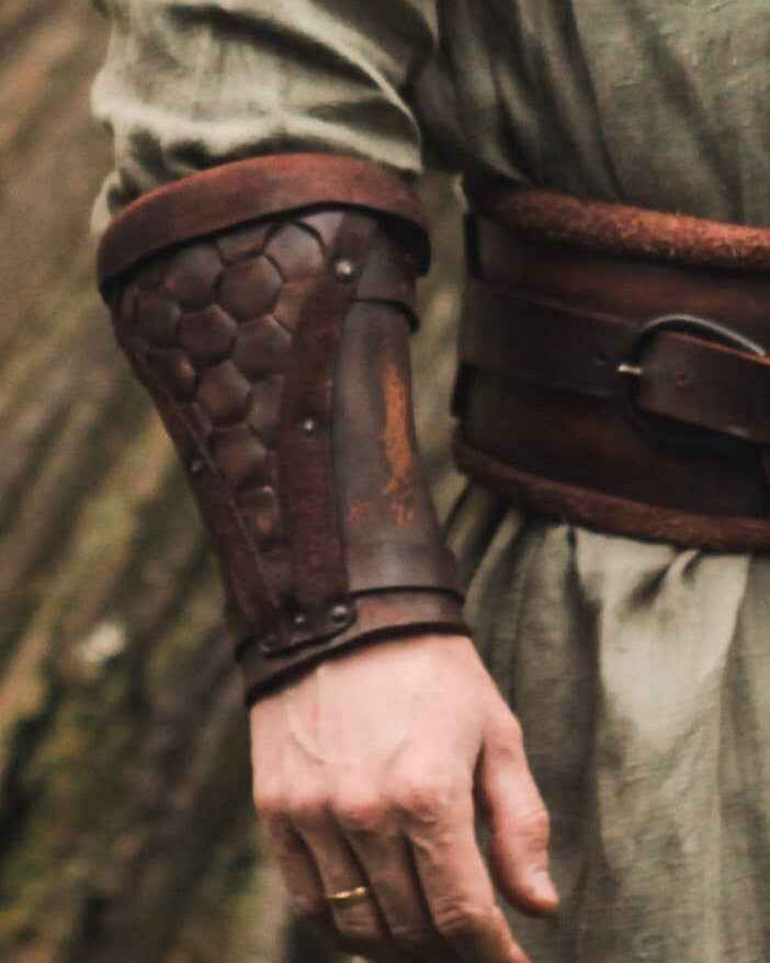 Viking leather bracers - SokolArmory