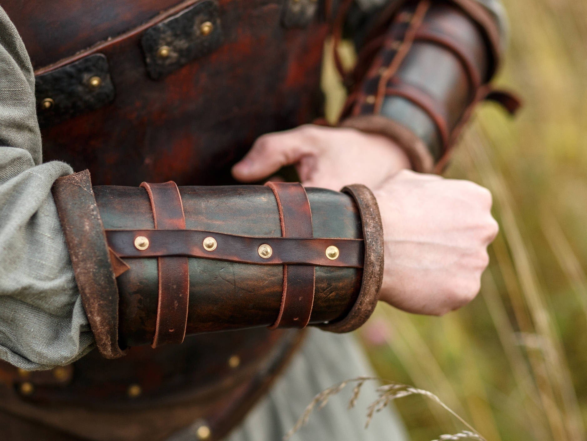 Viking leather bracers - SokolArmory