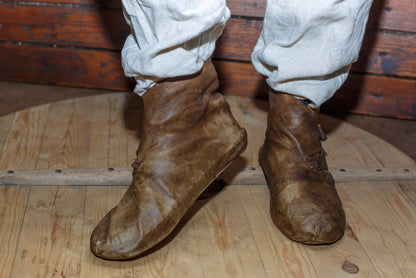 Medieval leather boots with soft sole - SokolArmory