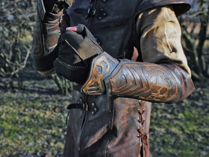Thorin's leather bracers (Lord of the Rings) - SokolArmory