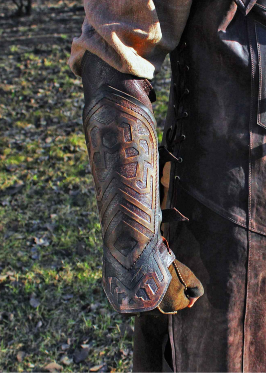 Thorin's leather bracers (Lord of the Rings) - SokolArmory