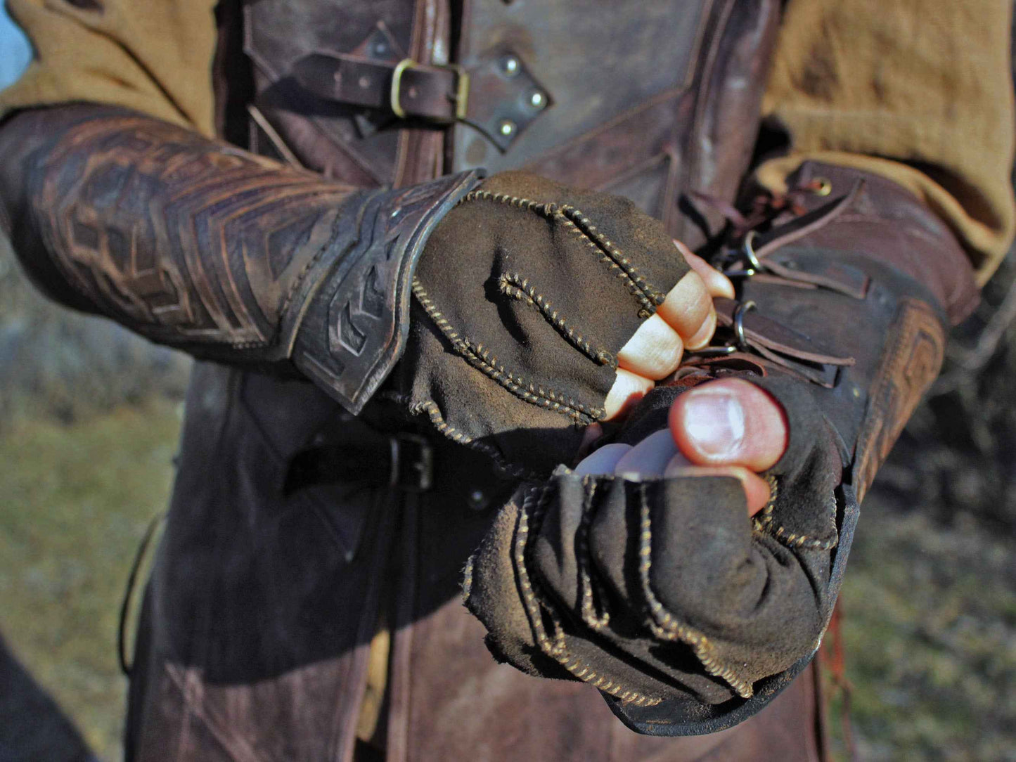 Thorin's leather bracers (Lord of the Rings) - SokolArmory