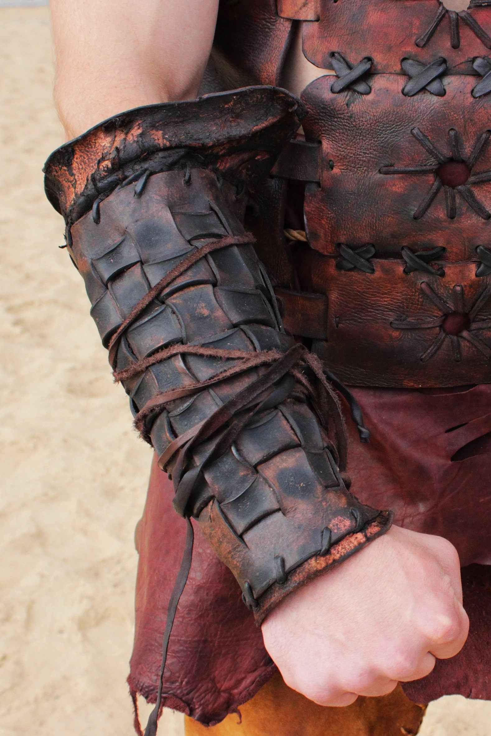 Khal Drogo bracers (Game of Thrones) - SokolArmory