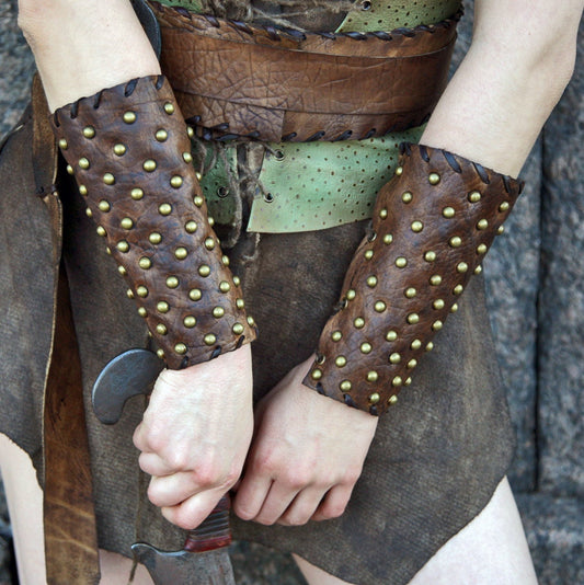 Medieval leather bracers for Larp - SokolArmory