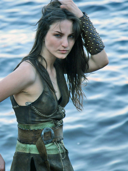 Women's Amazon leather costume - SokolArmory
