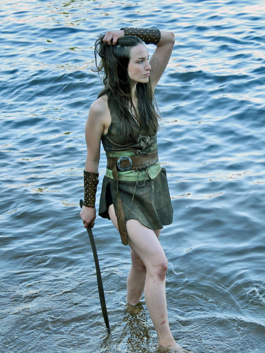 Women's Amazon leather costume - SokolArmory