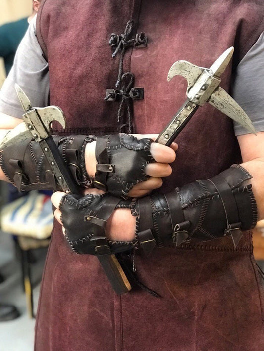 Ivar battler leather glove (Vikings) - SokolArmory