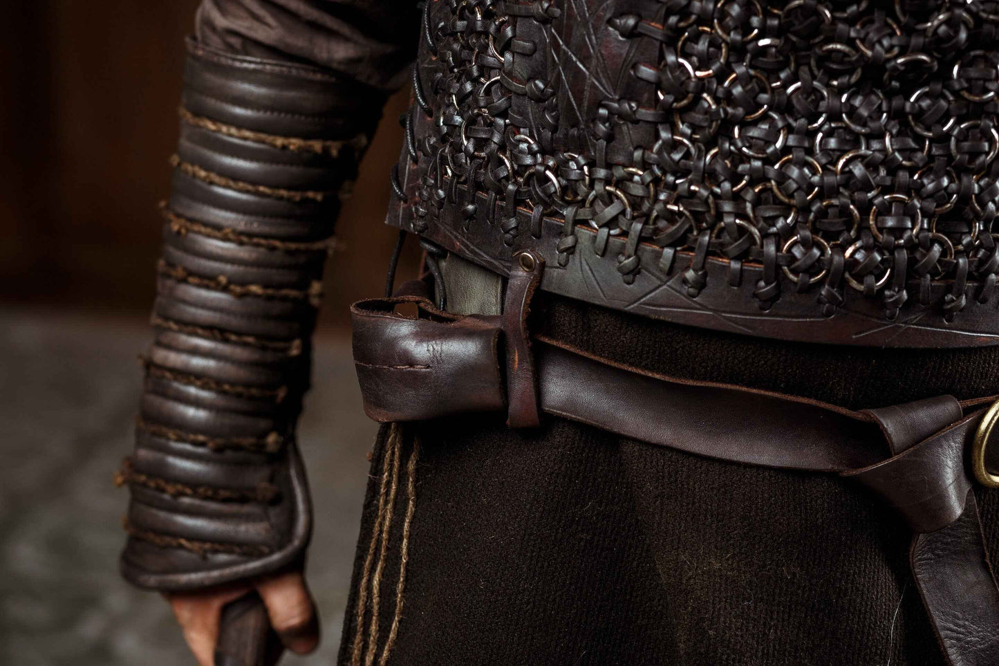Ragnar medieval leather bracers (Vikings s2) - SokolArmory