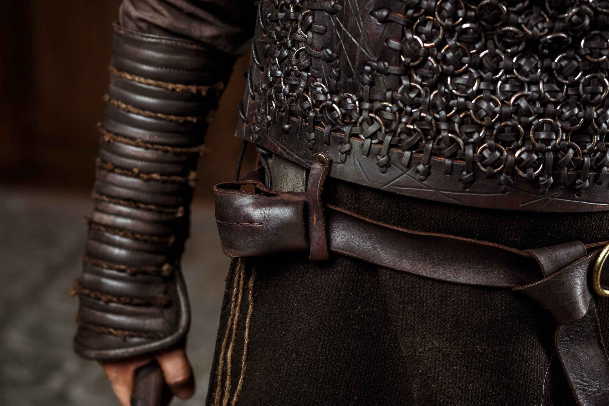 Ragnar medieval leather bracers (Vikings s2) - SokolArmory