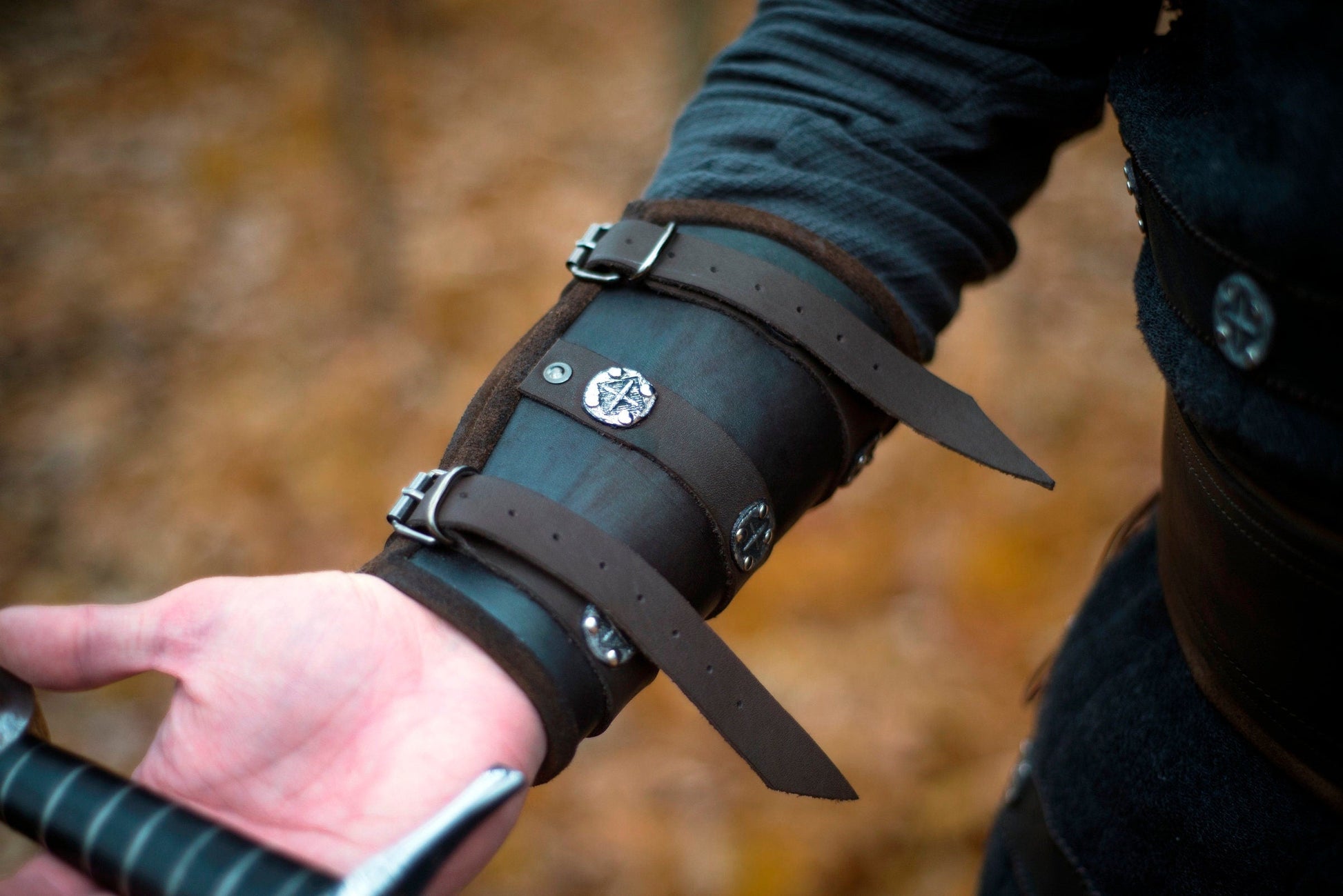 Medieval leather bracers for Larp - SokolArmory