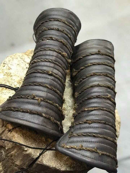 Ragnar medieval leather bracers (Vikings s2) - SokolArmory
