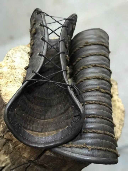 Ragnar medieval leather bracers (Vikings s2) - SokolArmory