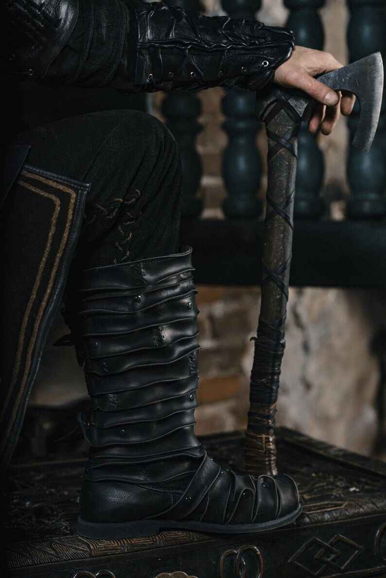 Ragnar medieval leather bracers (Vikings s3) - SokolArmory