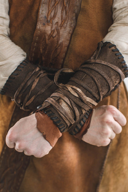 Medieval leather bracers for Larp - SokolArmory