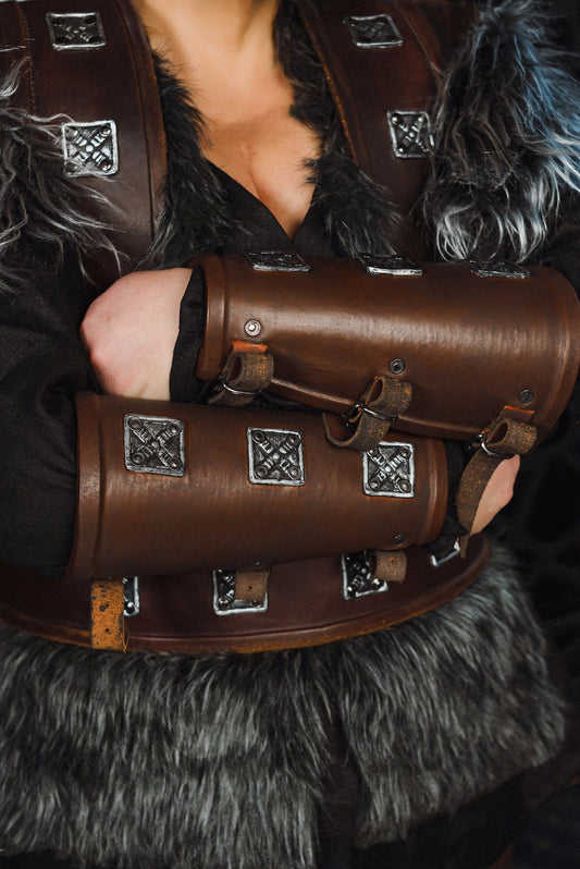 Uhtred leather bracers (The Last Kingdom) - SokolArmory