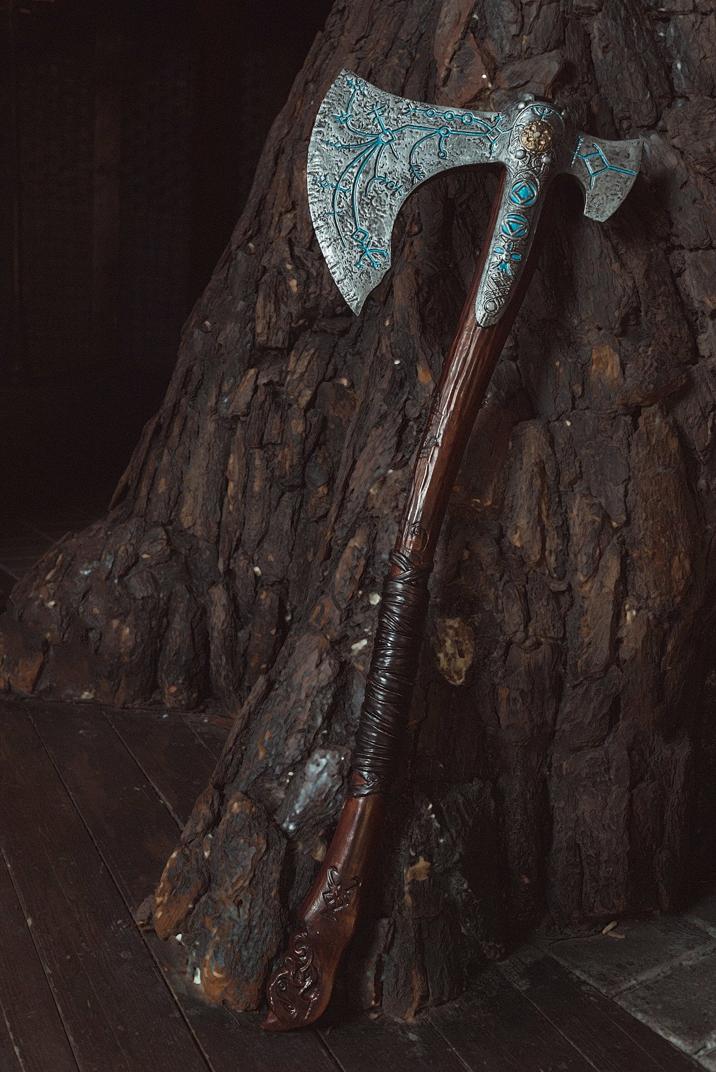 Kratos' Leviathan axe (God of War) - SokolArmory