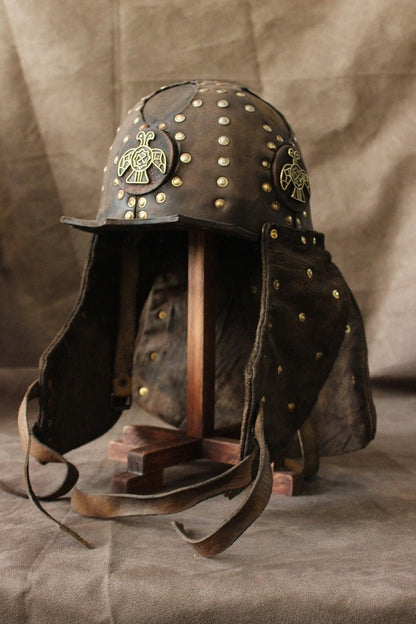 Wooden helmet stand (helmet holder) - SokolArmory