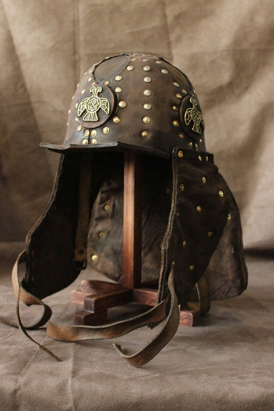 Wooden helmet stand (helmet holder) - SokolArmory