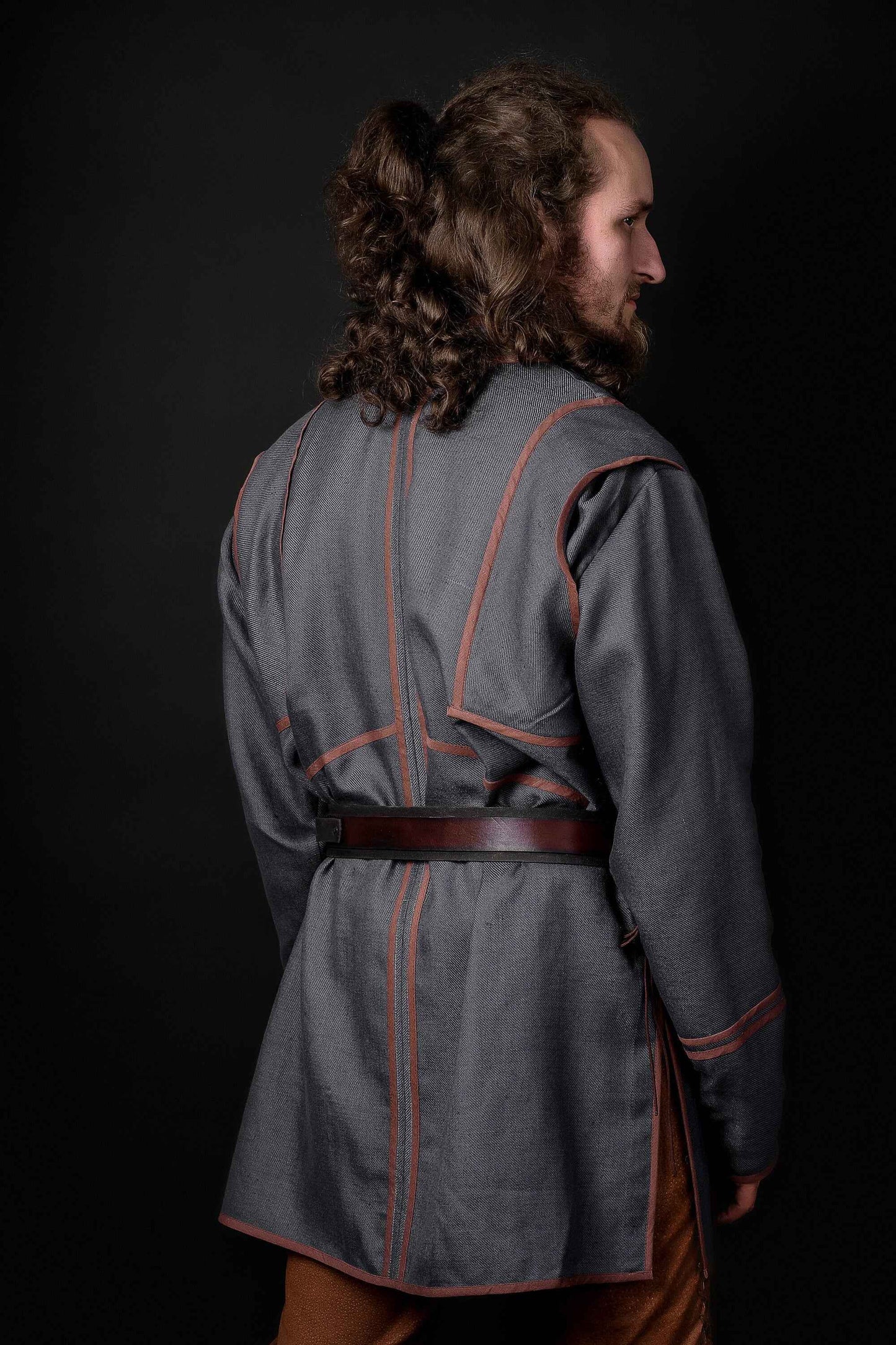 Medieval linen tunic - SokolArmory