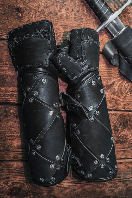 Medieval leather bracers with hand protection - SokolArmory
